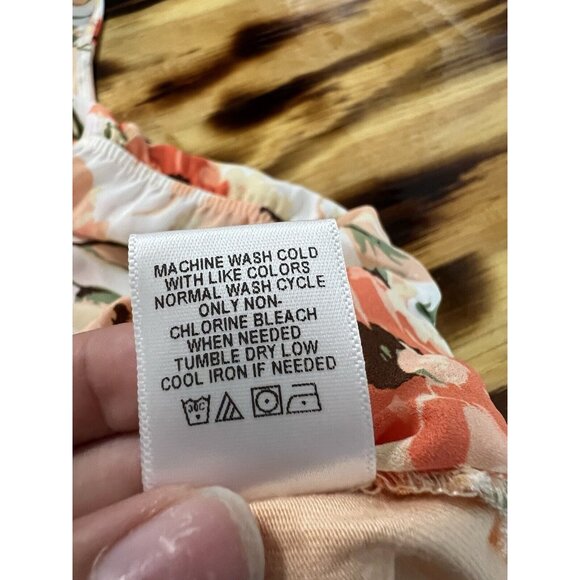 Beacon Apparel Women Size Small V Neck Sleeveless Blouse Floral Colorful Cottage - Picture 8 of 8